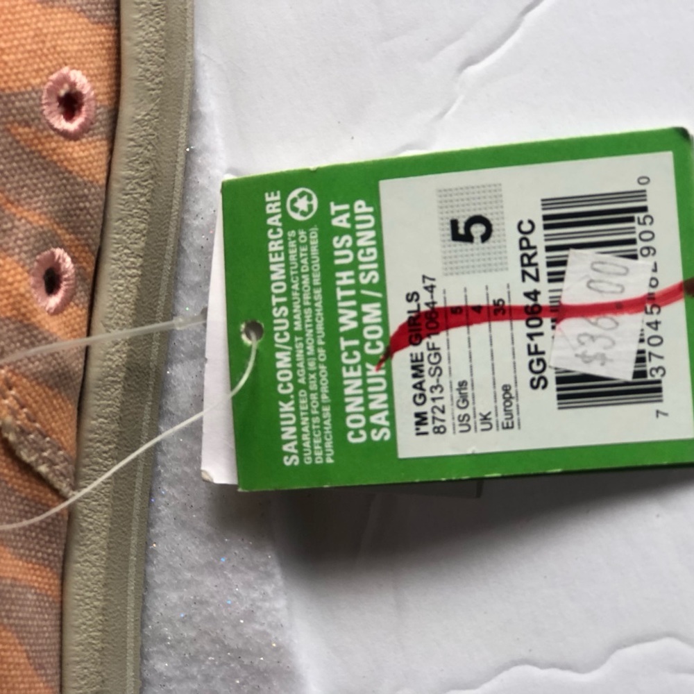 Sanuk sandal nwt - Picture 4 of 8